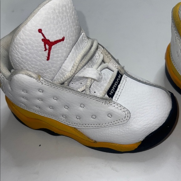 Jordan Kids Sneakers in White and Yellow - Picture 2 of 11